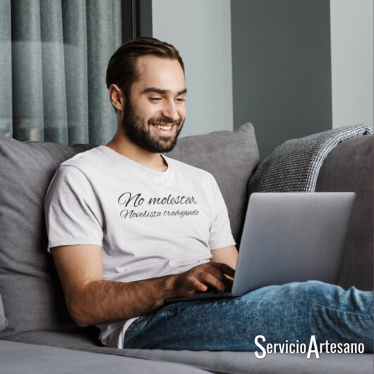 Camiseta Blanca "no molestar" hombre