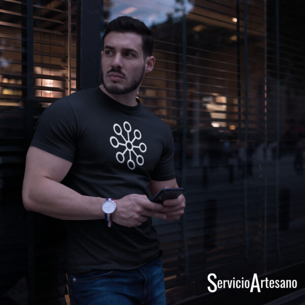 Camiseta Negra con Símbolo Rúnico «Clarividencia» Hombre